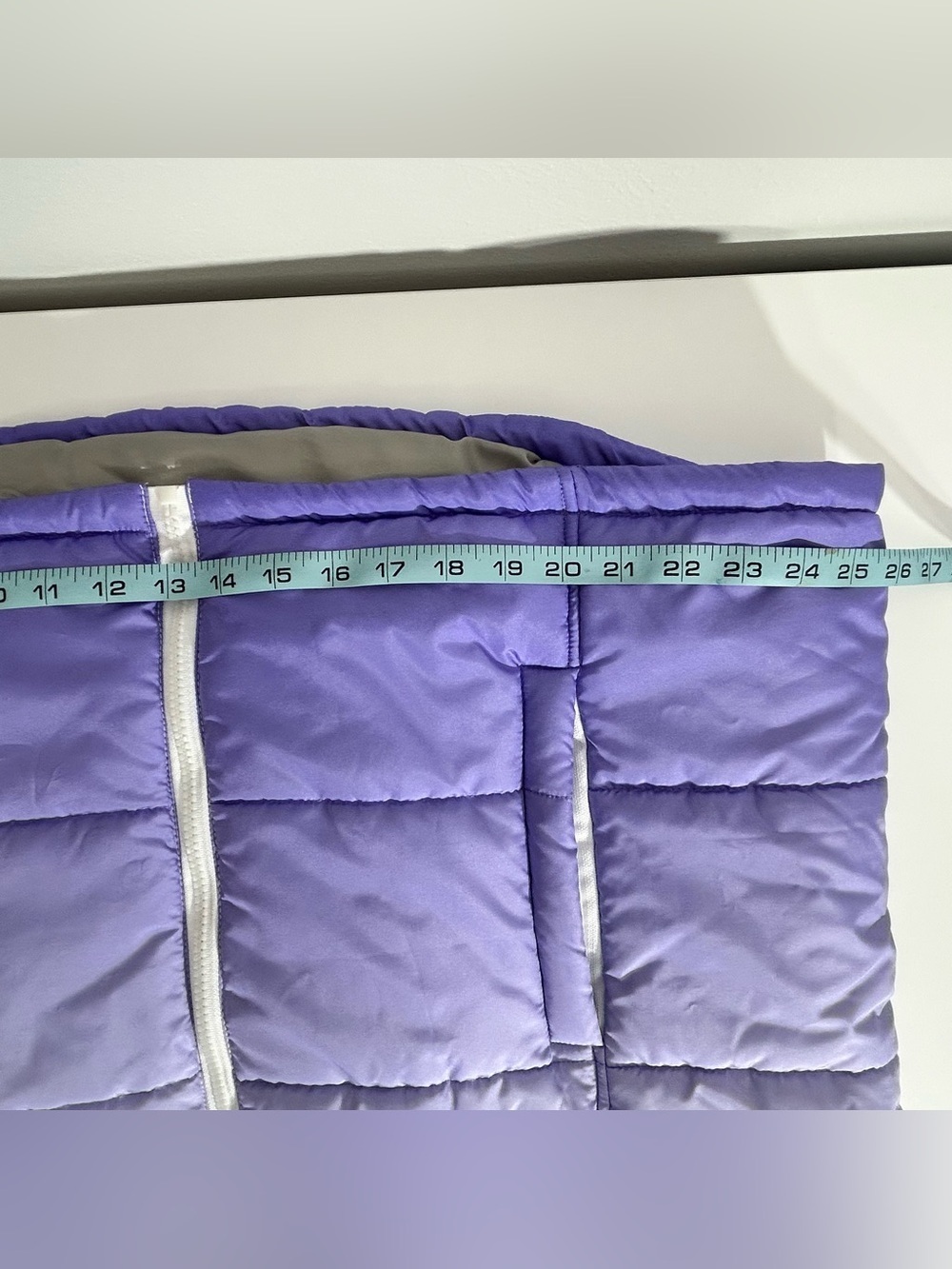 totes White to Purple Ombre Puffer Vest 3 Zipper Pockets Size XL - Picture 8 of 13